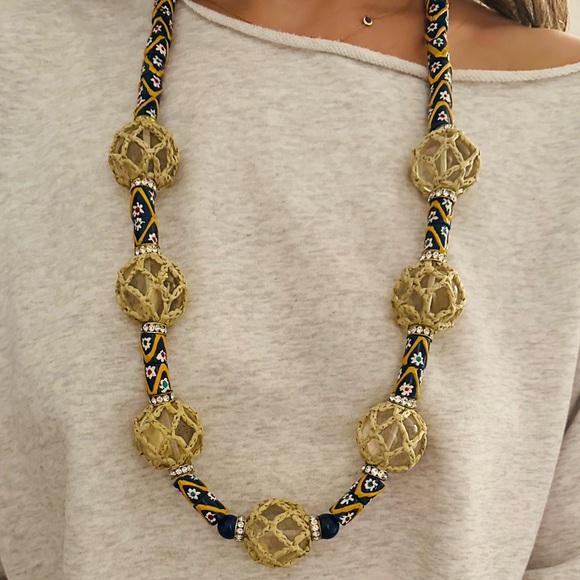Limited Edition Tory Burch Mixed Media Long Blue Beaded Necklace - Picture 2 of 6